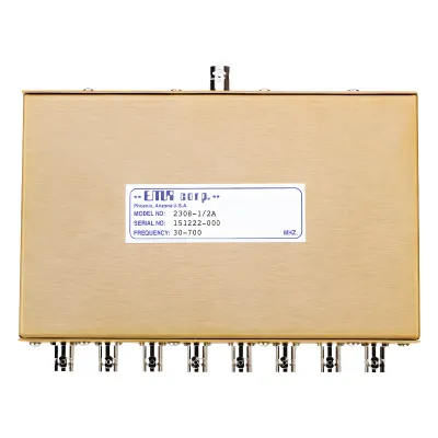 Divisor de Potencia EMR de 8 Vías, 30-700 MHz, 0.5 Watt, Conectores BNC Hembra.