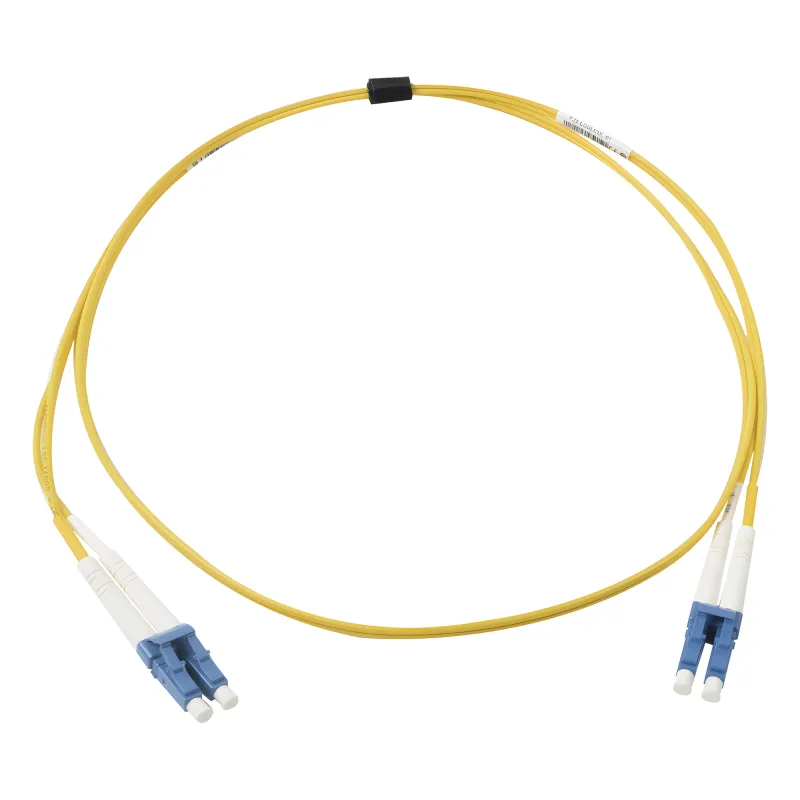 Jumper de Fibra Óptica Monomodo (OS2), XGLO, Riser, LC/UPC-LC/UPC Duplex, OFNR, Color Amarillo, 1 Metro (3.28 Pies)