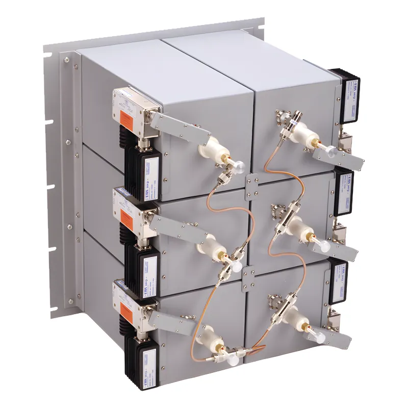 Combinador para 300-650 MHz, 6 Canales, 50 Watt, Conector N Hembra, Circulador Sencillo.