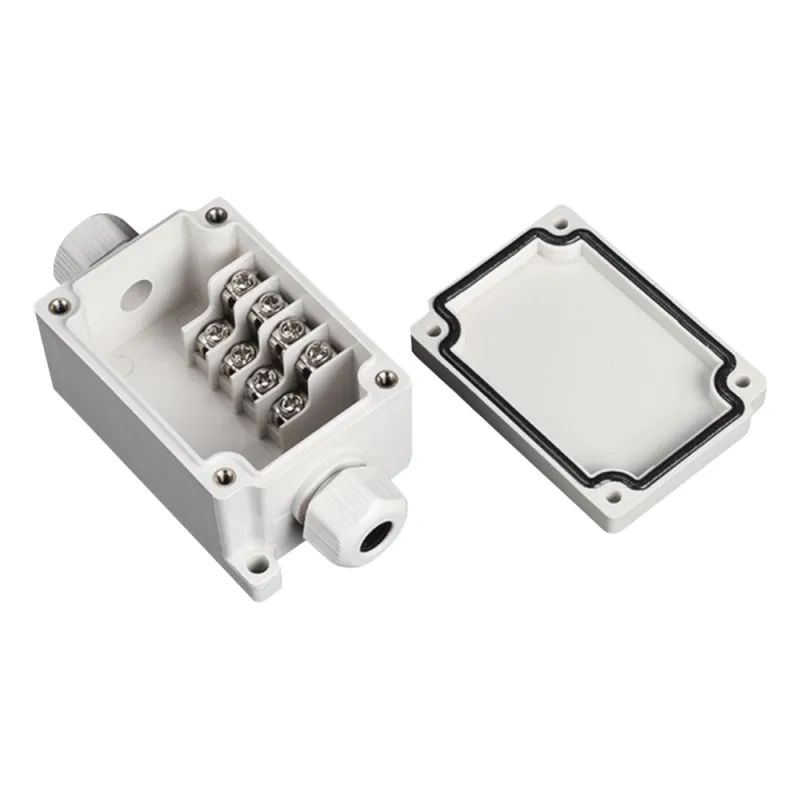 Caja de Conexión Exterior con Conexión Lateral para 4 Líneas (doble tornillo). Incluye Glándulas.