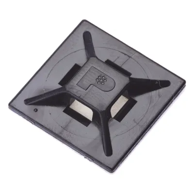 Montaje-Sujetador Para Cable de 4 vías, con Adhesivo Acrilico, 25.4 x 25.4mm (1in x 1in), Color Negro, Uso en Exterior, 1 pieza