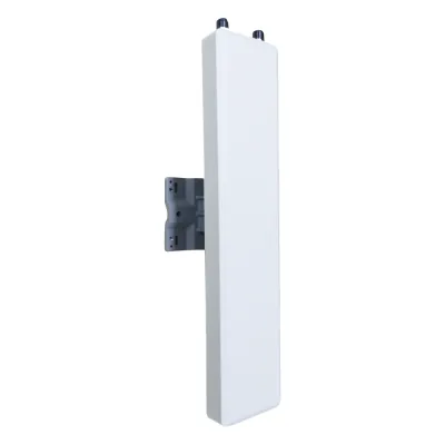 Antena Sectorial de 70° de Apertura en 2.4 GHz de 14 dBi, Conectores N-Hembra, Polaridad Cruzada
