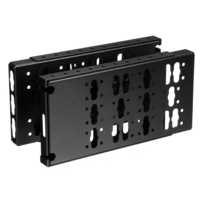 Kit de Soportes Para Instalación de PDUs Verticales, Compatible con Racks de 2 o 4 Postes o Gabinetes de Panduit, Color Negro