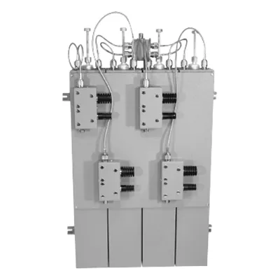 Combinador 148-174 MHz, para 4 Canales, 125 Watt, 200 KHz (min.) Sep. entre Tx-Tx, Aisladores Dobles, Conectores N Hembra.
