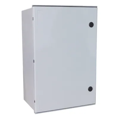 Gabinete de Poliéster IP65 Uso en Intemperie (600 x 800 x 300 mm) con Placa Trasera Interior de Plástico (Incluye Chapa y Llave).