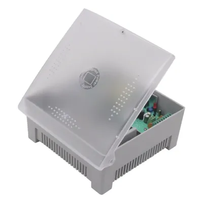 Fuente de Poder con Gabinete de 4 Salidas de 11 - 15 Vcc / 5 Amper / Voltaje de Entrada: 96 - 264 Vca / Soporta Protección contra Sobrecorriente de Salida, Protección contra Cortocircuito / Led Indicador