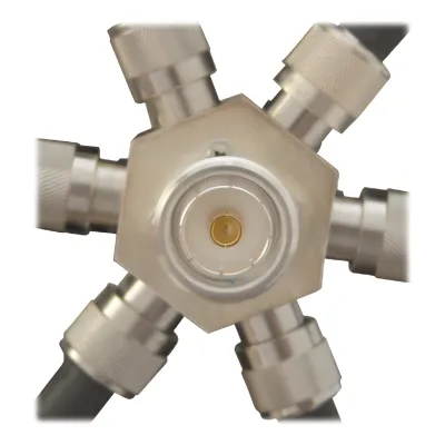 Opción para la salida de Antena de Conector DIN 7-16 Hembra para los Combinadores SPD-2219-XX ó DB-4368.