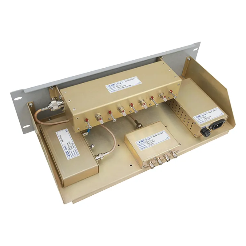 Multiacoplador y Preselector EMR, 138-225 MHz, 3-4 Canales, 3-8 MHz Ancho de Banda, N Hembra (Ant.) /BNC Hembra (Salidas).