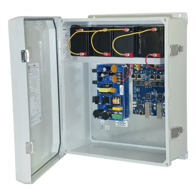 Switch PoE de 4 Puertos para Exterior con Respaldo de Batería