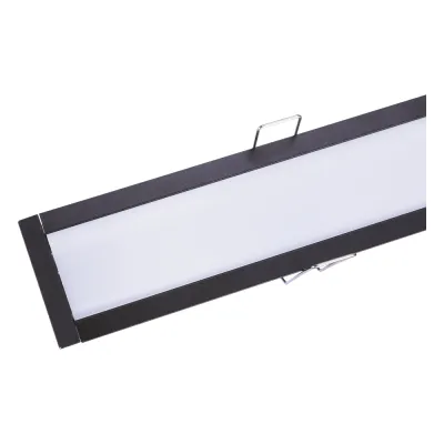 Luminaria LED para Alumbrado en Interior / Luz Fría / 30 W / 3000 lúmenes / 50000 hrs
