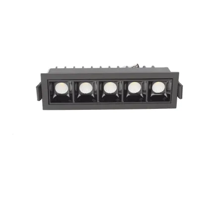 Reflector Empotrable / LUZ Fría / 110 V / 10 W / 750 lúmenes / 50000 hrs / IP20