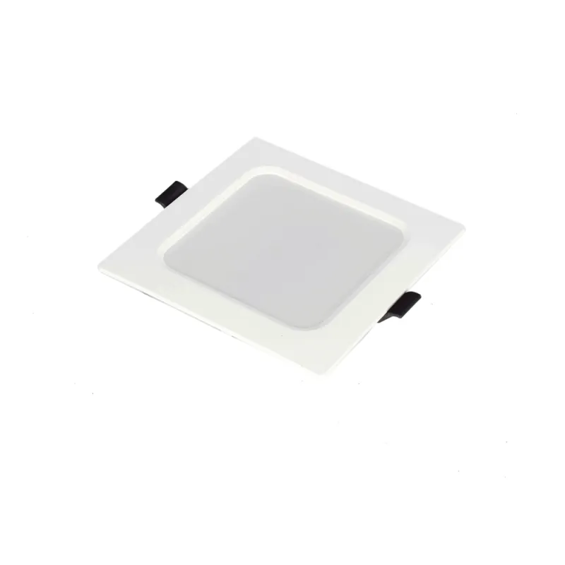 Spot Cuadrado Empotrable / 12 x 12 cm / Luz Fría / 110 V / 6 W / 420 lúmenes / 25000 hrs / Ángulo de apertura 120° / IP20