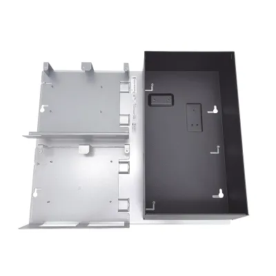 Chasis de 2 filas con micrófono incluido, para montar el procesador de audio digital DVC-EM junto con un NFS2-3030 o NCA-2, en gabinetes NOTIFIER CAB-4