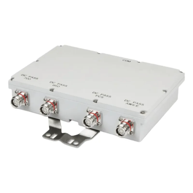 CUADRIPLEXOR 700/850/PCS/AWS 250W -161dBc 4.3-10 IP67 .