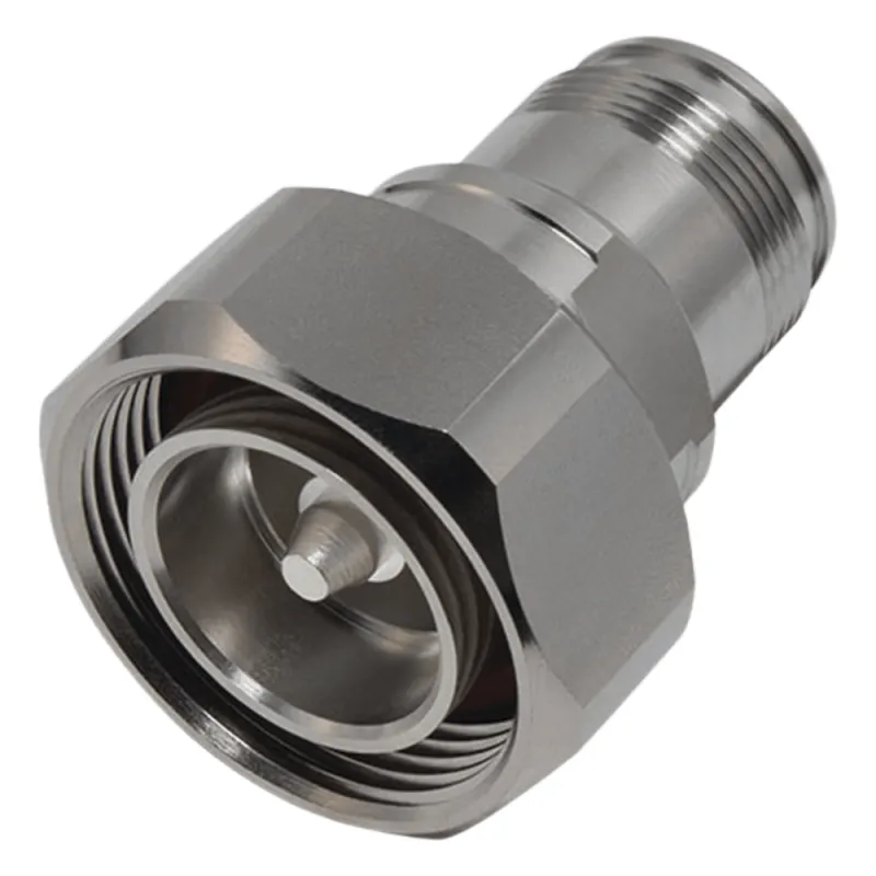 Adaptador en Línea de Conector DIN 7-16 Macho a 4.3-10 Hembra, Bronce Blanco/ Plata/ Teflón.