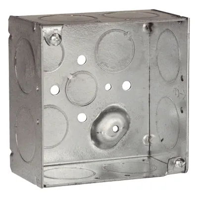 Caja Cuadrada Galvanizada de 4" x 4"/ Profundidad de 2 1/8" /8 Entradas 1", 3 Entradas 1/2" y 2 Entradas 3/4"/ Soldada.