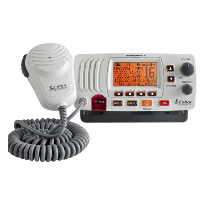 Radio móvil marino VHF clase D con antena interna de GPS, función de megafonía y grabador automático de 20 segundos de audio recibido. cuenta con los canales Internacionales, de Canadá y Estados Unidos