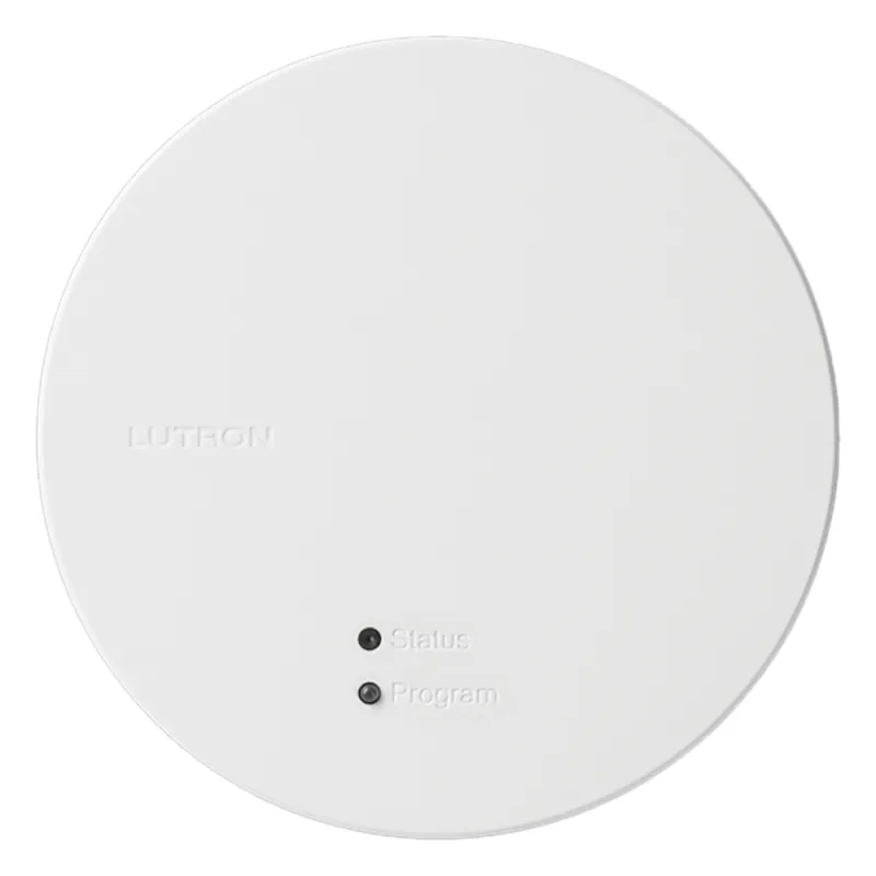 Procesador (hub) RadioRA 3 con adaptador de empotrar y de caja de conexiones, alimentado por PoE