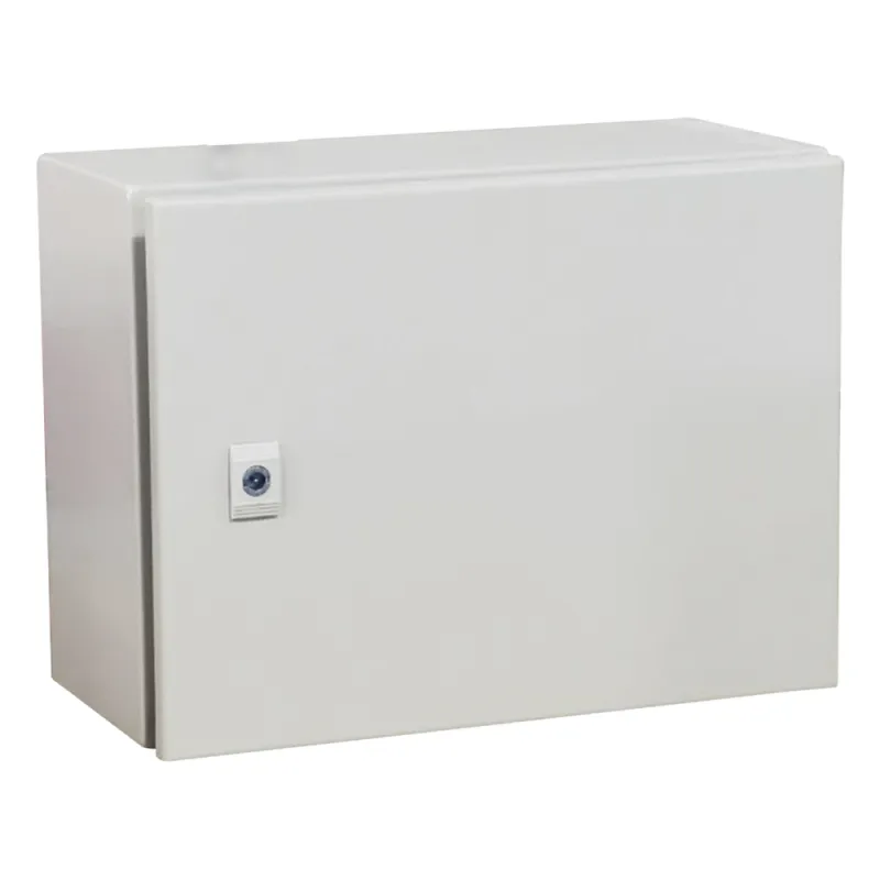 Gabinete de Acero IP66 Uso en Intemperie (400 x 300 x 300 mm) con Placa Trasera Interior Metálica y Compuerta Inferior Atornillable (Incluye Chapa y Llave T). Ideal para Centros de Carga y Tableros de Control.