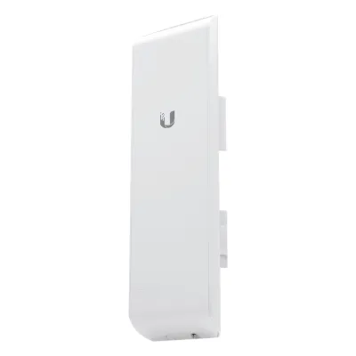 NanoStation airMAX M5 CPE, hasta 150 Mbps, frecuencia 5 GHz (5170-5875 MHz) con antena integrada de 16 dBi
