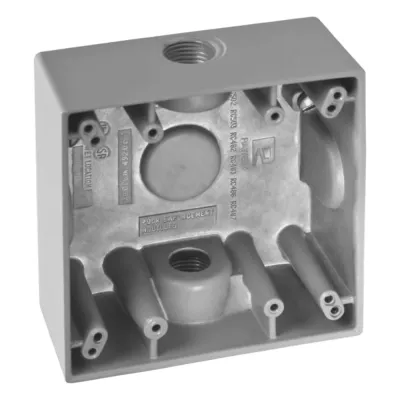 Caja Cuadra de 1/2" a Prueba de Intemperie/ Cuenta con 2 salidas.
