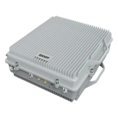 (HASTA 3 KILÓMETROS) Amplificador de Señal Celular TRI Banda / 2G, 3G, 4G y Llamadas / 20 Watts de Potencia / Ganancia DL 95 dB / Amplía la Cobertura Celular a Área Rural / IP65 Exterior