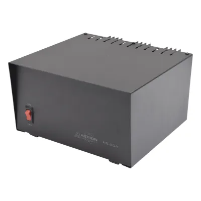 Fuente de Poder Lineal / 13.8 Vcc 20 A / Regulación Electrónica / Protección Sobrecarga / Disipador Térmico / Radios 50W