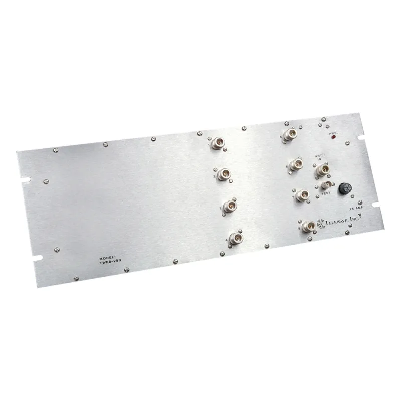 Multiacoplador UHF, 400-512 MHz, 8 puertos, 40 MHz, 0-18 dB de Ganancia.