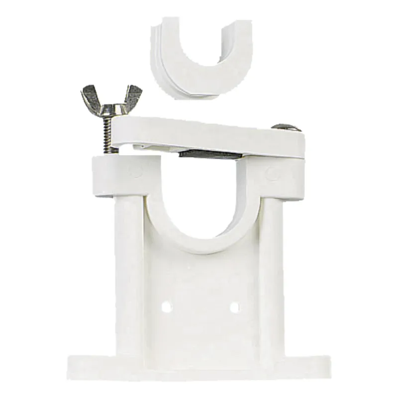 Soporte para antenas de 1 1/2 ", 1 1/8" y 1" de diametro, utilizando el adaptador incluido.
