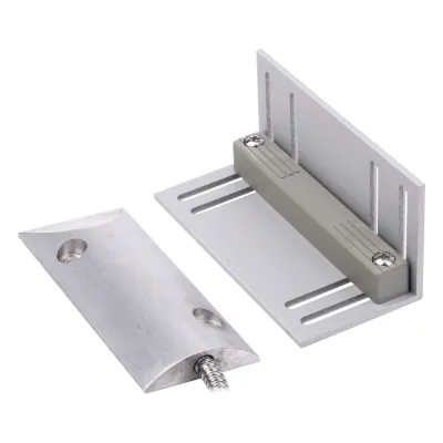 Contacto Magnético para Piso Uso Rudo / GAP 75 mm (3 in) / Cable Blindado 55 cm / Placa de Montaje en L / 12 VCC