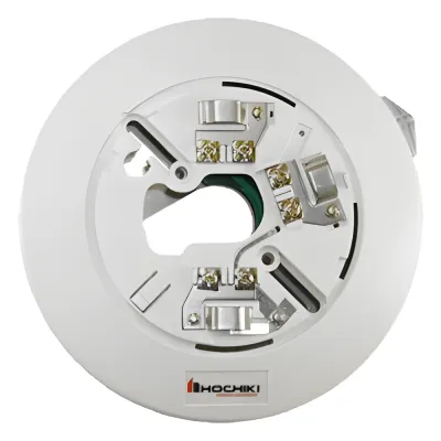 Base De 6" Color Hueso Con Aislador De Cortocircuito Para Sensores Análogos Direccionales Hochiki (0300-04990)