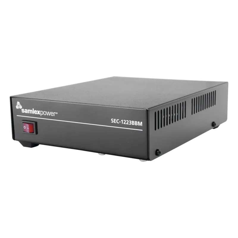 Fuente de poder 13.8V, 19A, conmutada con circuito cargador de baterías.