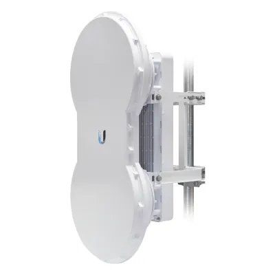 Radio de Backhaul de alta capacidad full duplex, tecnología airFiber hasta 1.2 Gbps, 5 GHz (5470 - 5950 MHz) con antena integrada de 23 dBi