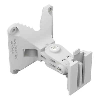 ( QuickMount Pro) Montaje de pared o poste para equipos MIKROTIK con ajuste de 140°.
