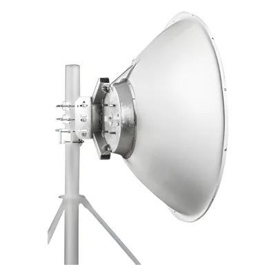 Antena altamente direccional / 4 ft / Para radio B11 / 41 dBi / Conector guía de onda / 10.1-11.7 GHz / Diametro1.2 m