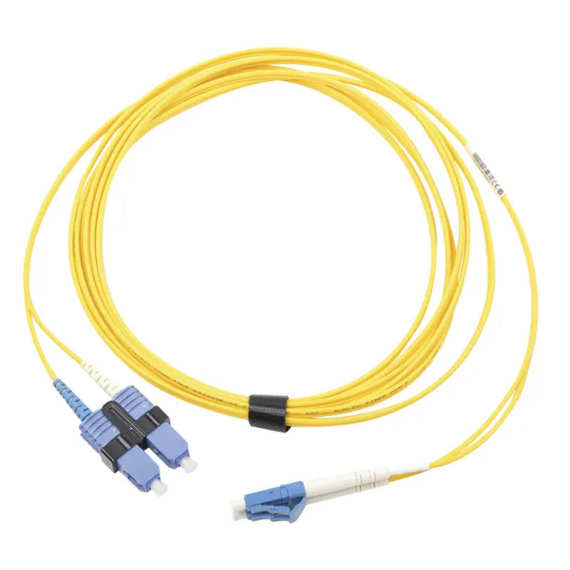 Jumper de Fibra Óptica Monomodo (OS2), XGLO, LC/UPC-SC/UPC Duplex, OFNR, Color Amarillo, 3 Metros (9.84 Pies)