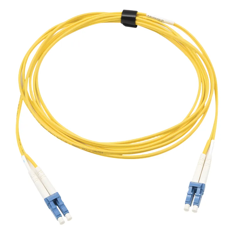 Jumper de Fibra Óptica Monomodo (OS2), XGLO, Riser, LC/UPC-LC/UPC Duplex, OFNR, Color Amarillo, 3 Metros (9.84 Pies)