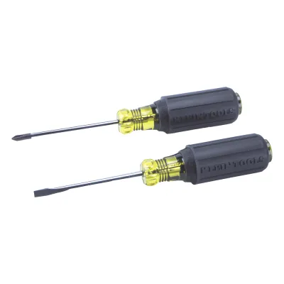Juego de 8 Desarmadores con Mango Cushion-Grip™: 2 de punta Plana de 1/4'' (6.4 mm) y 5/16'' (7.9 mm); 2 de punta Cabinet de 5/16'' (7.9 mm) y 3/16'' (4.8 mm); tres de punta Phillips n.º 1, n.º 2 y n