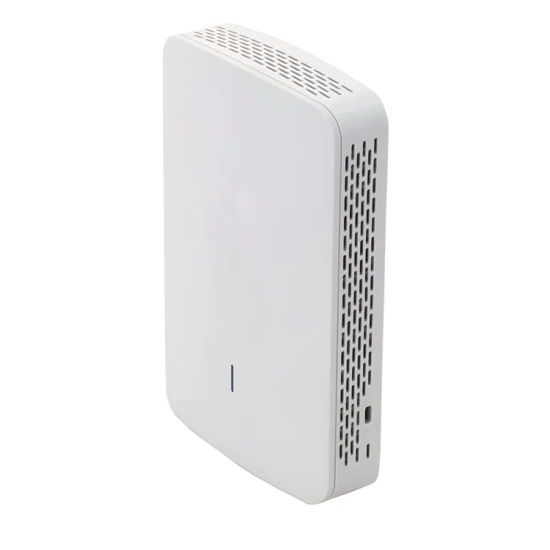 Punto de Acceso Empresarial Wi-Fi 6 / Con diseño para Pared / 3 Puertos Gigabit (1 con Salida PoE) / Doble banda en ( 2.4 y 5 GHz) / Hasta 2.5 Gbps / Gestión desde la Nube / Alimentación PoE af