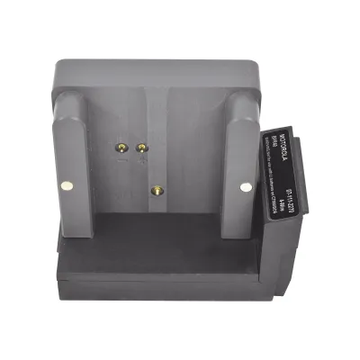 Adaptador de batería para ANALIZADOR C7X00-C SERIES para batería PMNN4071/AR para radios Motorola MAG ONE A8, BPR40
