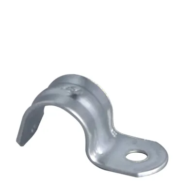 Abrazadera tipo Uña Para Conduit de 1 1/2" (38 mm).
