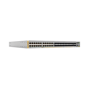 Switch Stackable 24-port 10/100/1000T y 24-port 100/1000 SFP, 4 SFP+ y doble hotswap