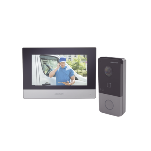 Kit de Videoportero IP Poe Estandar con llamada a App de Smartphone (HikConnect) / Apertura con tarjeta MIFARE / Frente de calle IP65 / Soporta 1 Departamento (DS-KIS603-P)