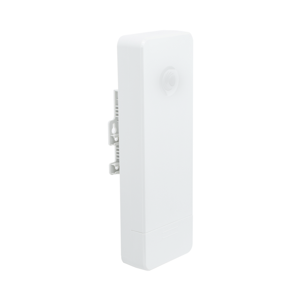 Suscriptor ePMP Force 130 MIMO 2x2 / 28 dBm de potencia / Mejor desempeño en zonas altamente ruidosas / 5150-5970 MHz / Distancia de 3 km en PTMP / Antena integrada de 14 dBi (C050900C505A)