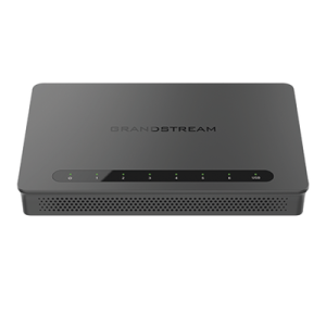 Router Gigabit VPN / Balanceador de cargas / 30,000 sesiones NAT /  4 puertos 10/100/1000 Mbps + 2 puertos SFP (WAN/LAN) / 1 puerto entrada PoE(af/at) / 2 puertos salida PoE (af/at) / Compatible con GWN Cloud. (GWN7002)