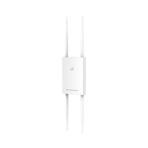 Punto de acceso para exterior Wi-Fi 802.11 ac 2.33 Gbps, Wave-2, MU-MIMO 4x4:4, de largo alcance con administración desde la nube gratuita o stand-alone. (GWN7630LR)