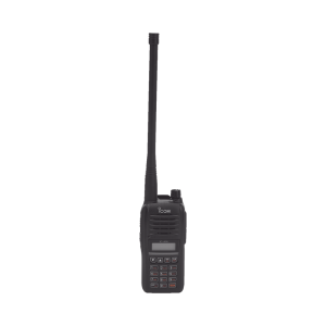 Radio Portátil Aéreo, rango de frecuencia 118-136.99166 MHz, 6W PEP, 200 canales alfanuméricos, pantalla de 8 caracteres, incluye bateria, cargador, antena y clip