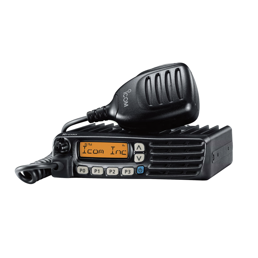 Radio Móvil Analógico en rango de frecuencia 400-470 MHz, 50 W de potencia de RF, 128 canales. Incluye Incluye microfono, cable de alimentación y montaje