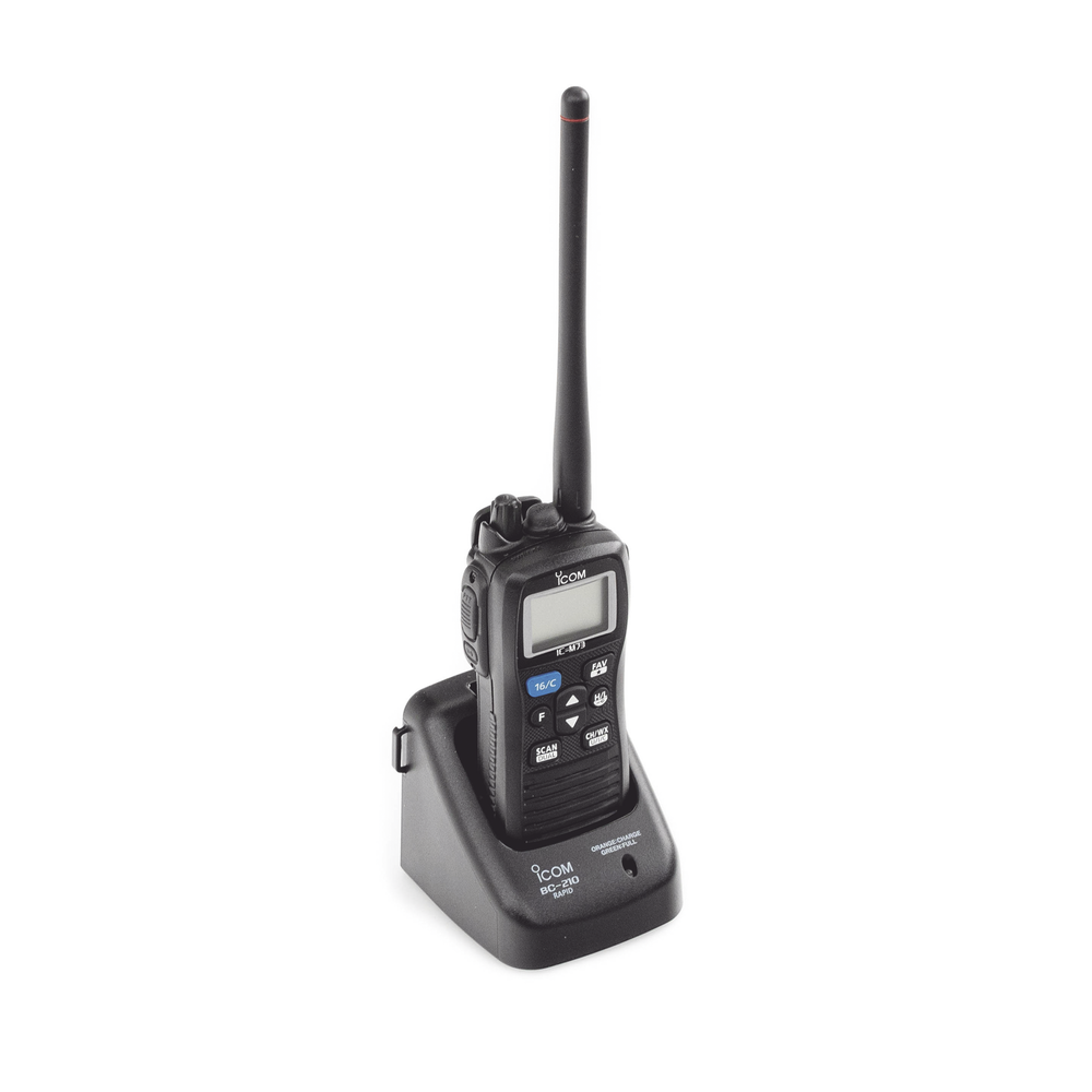 Radio Marina VHF / IPX8 Submersible 1.5 m / 6 W Potencia RF / 700 mW Audio / LCD Amplio Ángulo / AquaQuake™ / Dualwatch-Triwatch - Image 4