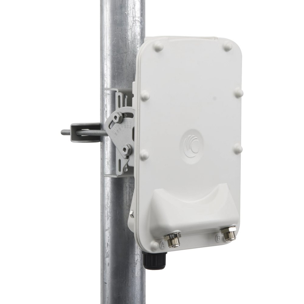 PTP-550 Hasta 1.36 GBps / 4910 - 6200 MHz / 802.11 AC Wave 2 MU-MIMO 4: 4x4 / BackHaul Conectorizado / Ideal para distancias de +80 km (C050055H014A)